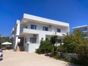 Erjon Apartments